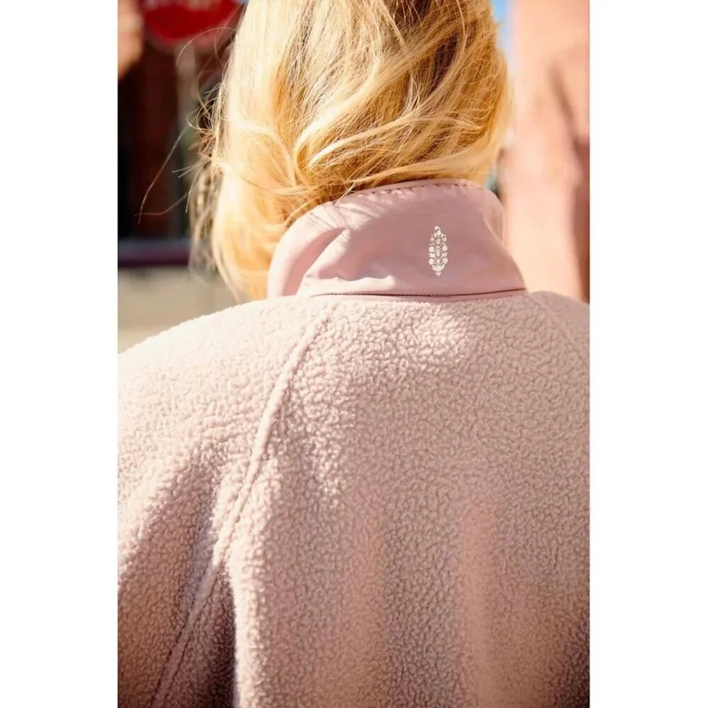 FREE PEOPLE Movement Hit The Slopes Pullover in Mocha Taupe Size X-Small